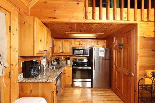 Horseshoe Hideaway - image 32