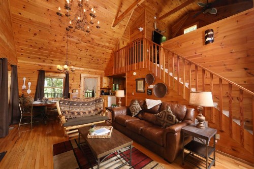 Horseshoe Hideaway - image 34