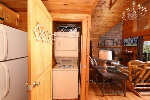 Horseshoe Hideaway - image 36