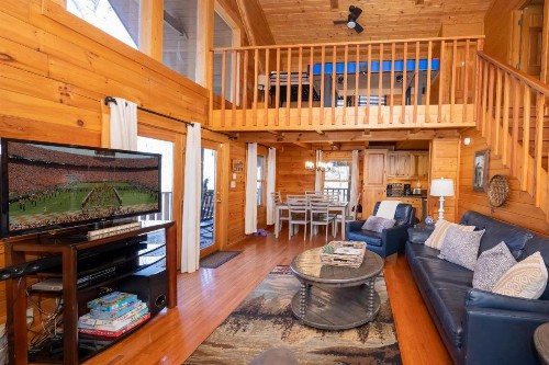 Wild Laurel Retreat - image 21