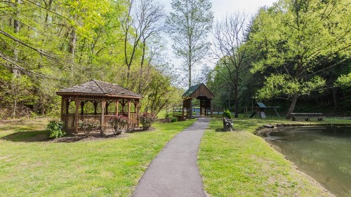 Wild Laurel Retreat - image 47