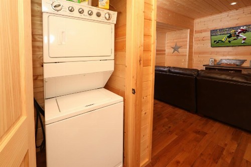 Honey J's Mountain Retreat - image 13
