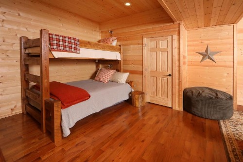Honey J's Mountain Retreat - image 9