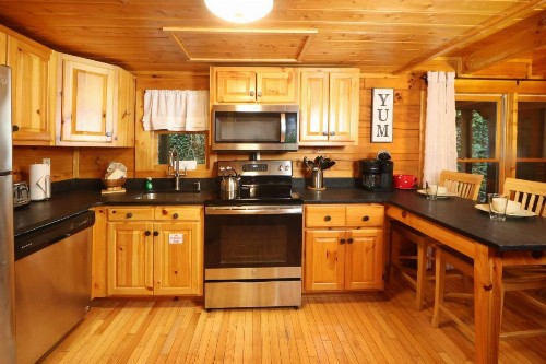 Lily's Loft - image 32