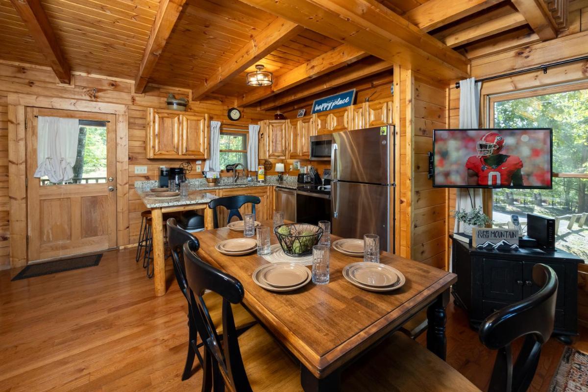 Snowshoe Lodge - image 3