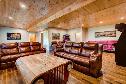 Leconte Mountain Lodge - image 20