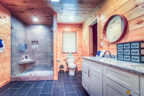 Leconte Mountain Lodge - image 27