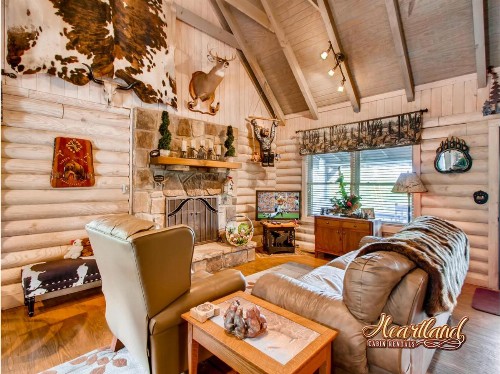 LJ's COZY GETAWAY - image 9