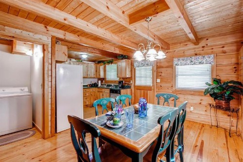 Country Hideaway - image 2