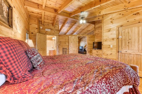 Relax on Strand & Captain's Quarters - image 8