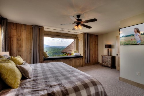 Blackstone Lodge - image 11