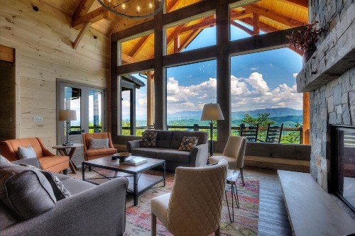 Blackstone Lodge - image 6