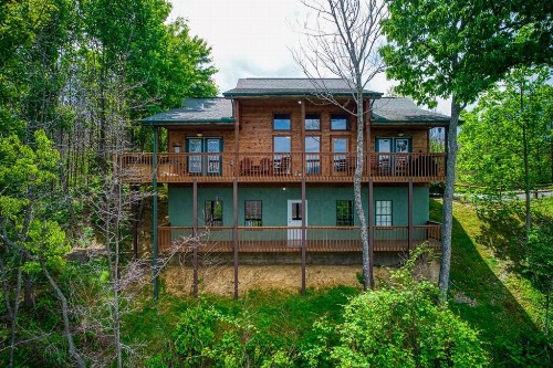 Smoky Mountain Views - image 12