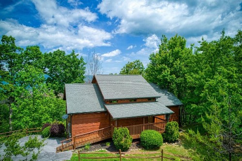 Smoky Mountain Views - image 20
