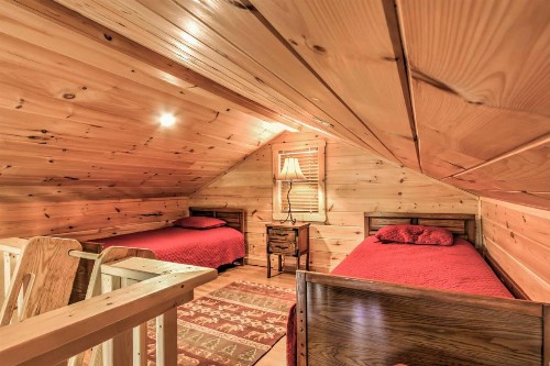Private Sevierville Cabin with Mountain Views and Loft - image 6