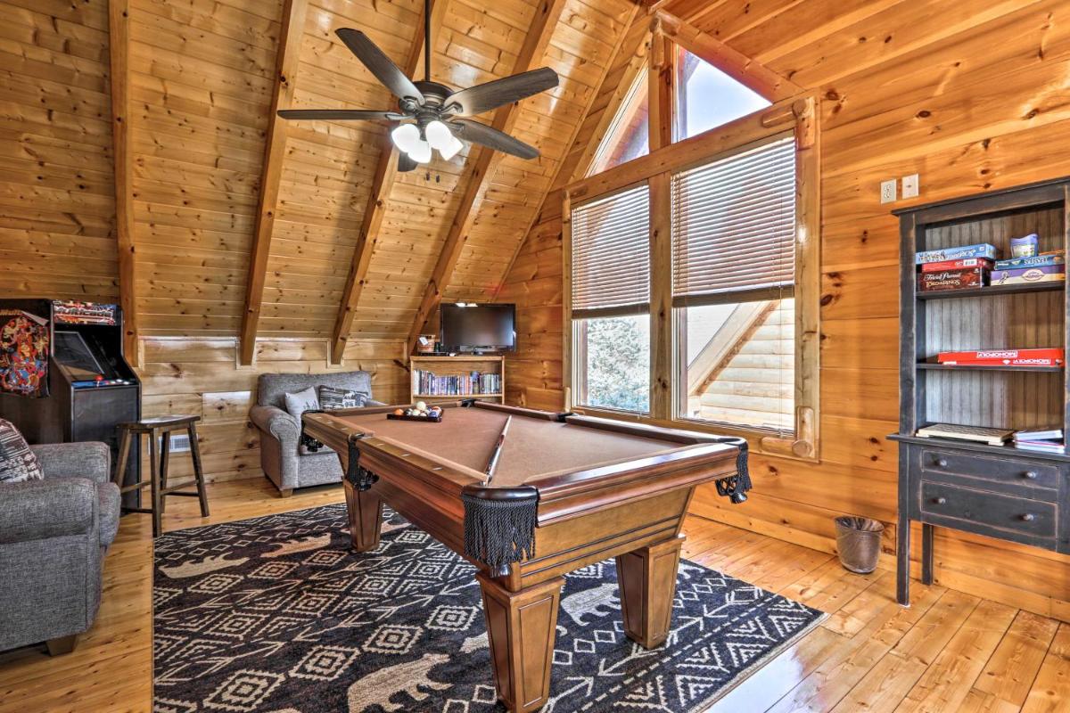 Smoky Mtn Family Cabin with Mtn Views Deck and Grill! - image 7
