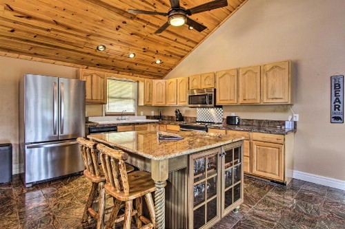 Luxe Cabin with Covered Pool and Smoky Mountain Vistas! - image 8