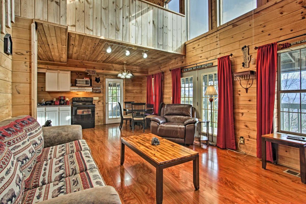 Home in the Smokies with Game Room Less Than 6Mi to Dollywood - image 4