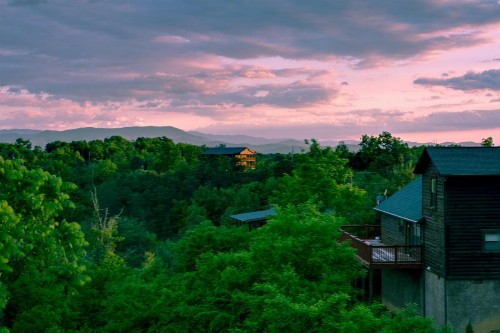 Eagles Landing Lodge - image 21