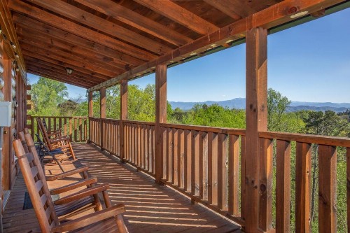 Eagles Landing Lodge - image 24