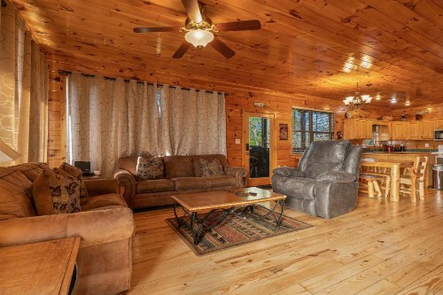 Eagles Haven Lodge - image 17