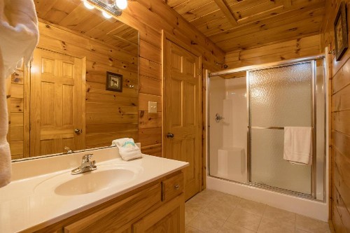 Eagles Haven Lodge - image 23