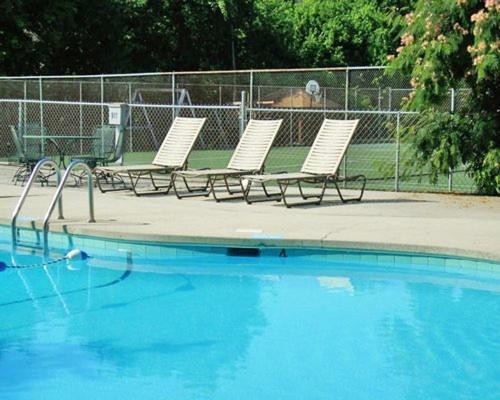 Quiet Resort Condos in East Tennessee Near Smoky Mountains - image 5