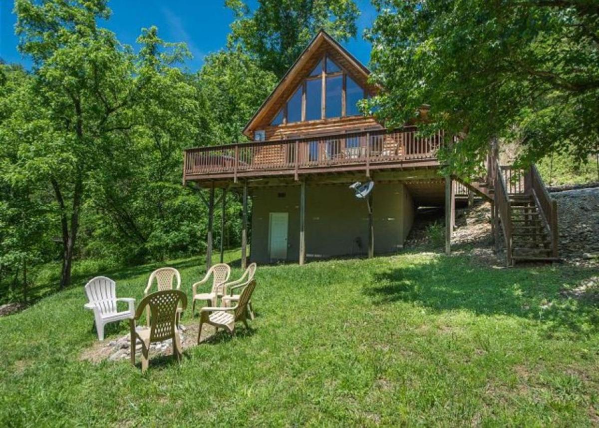 Smoky Waters Luxury Chalet - image 6