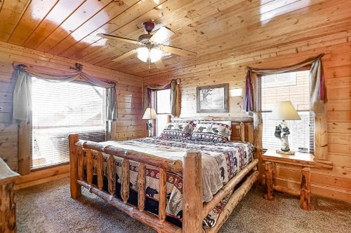 Mountain Top View Retreat - image 10