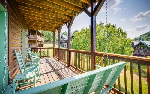 Heavenly Escape Crossing Resort Cabin with HOA Outdoor Swimming Pool Hot Tub Arcade Games and More - image 10