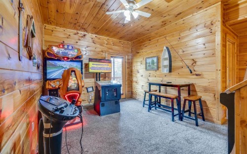 Heavenly Escape Crossing Resort Cabin with HOA Outdoor Swimming Pool Hot Tub Arcade Games and More - image 16