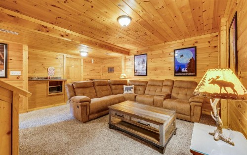 Heavenly Escape Crossing Resort Cabin with HOA Outdoor Swimming Pool Hot Tub Arcade Games and More - image 2