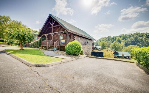 Heavenly Escape Crossing Resort Cabin with HOA Outdoor Swimming Pool Hot Tub Arcade Games and More - image 19