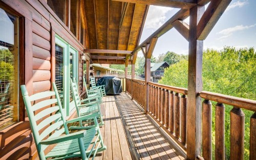 Heavenly Escape Crossing Resort Cabin with HOA Outdoor Swimming Pool Hot Tub Arcade Games and More - image 24