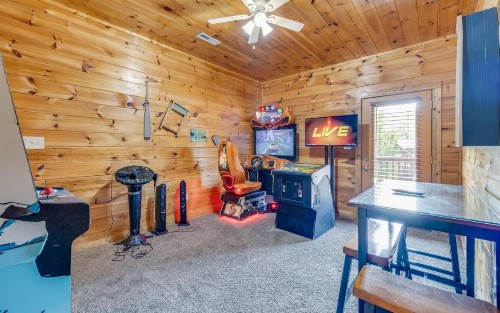 Heavenly Escape Crossing Resort Cabin with HOA Outdoor Swimming Pool Hot Tub Arcade Games and More - image 25