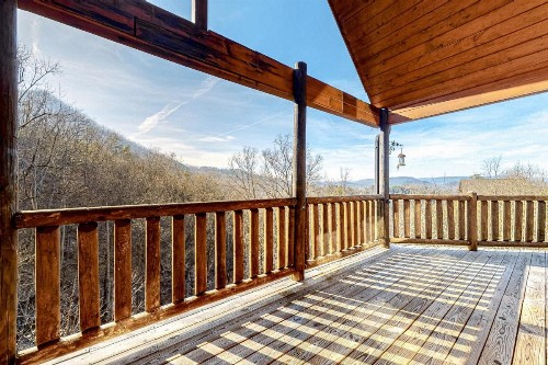 Edge of the Park Lodge - image 3