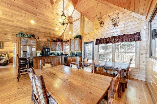 Edge of the Park Lodge - image 5