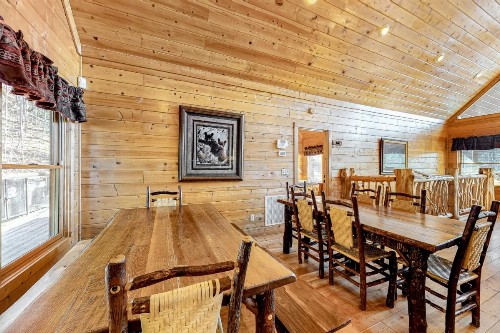 Edge of the Park Lodge - image 6