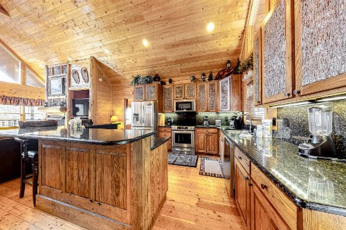Edge of the Park Lodge - image 7