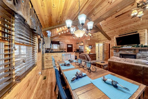 Misty Mountain Cabin - image 3