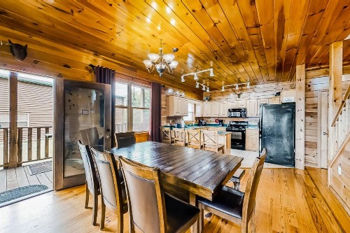 Mountain Lake Lodge - image 8
