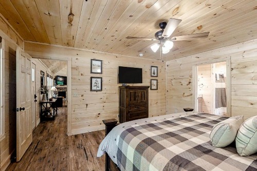 Misty Mountain Retreat - image 12