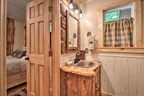 Serene Pigeon Forge Hideaway with Game Room! - image 14
