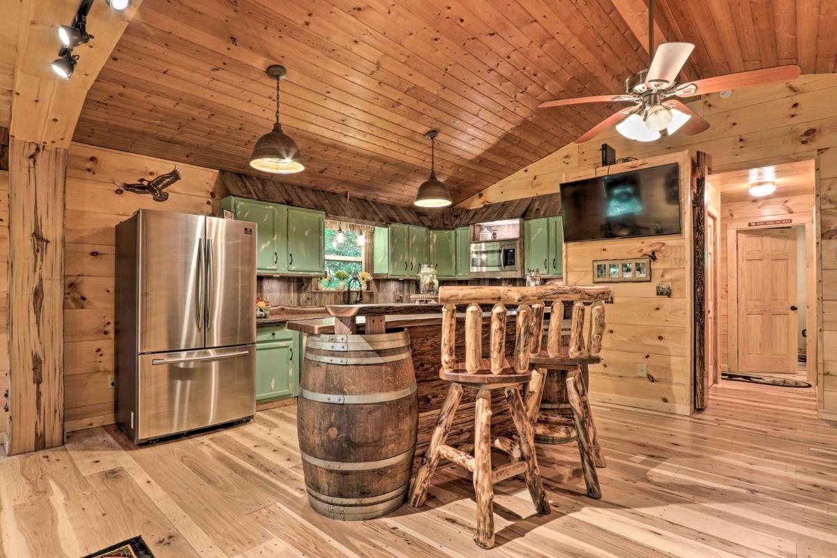 Serene Pigeon Forge Hideaway with Game Room! - image 7
