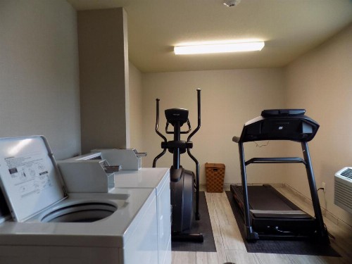 Cobblestone Hotel & Suites - Seward - image 15
