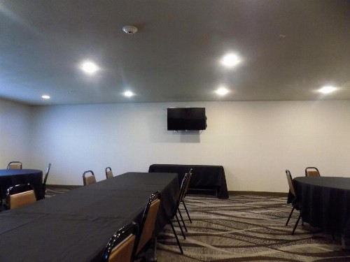 Cobblestone Hotel & Suites - Seward - image 18