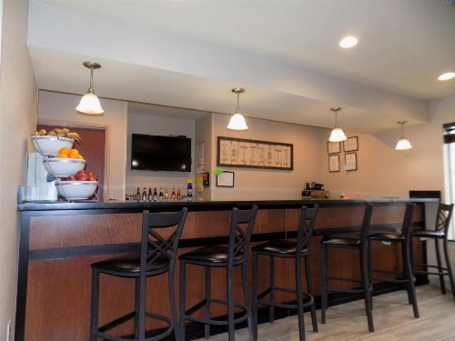 Cobblestone Hotel & Suites - Seward - image 5