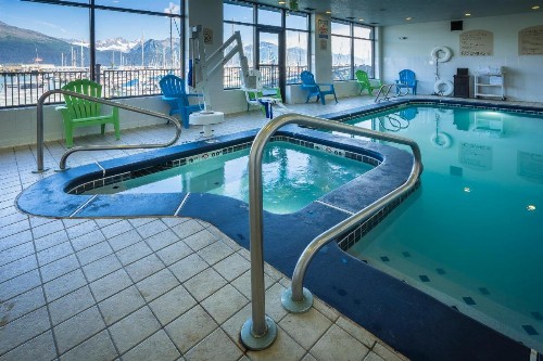 Harbor 360 Hotel Seward - image 11