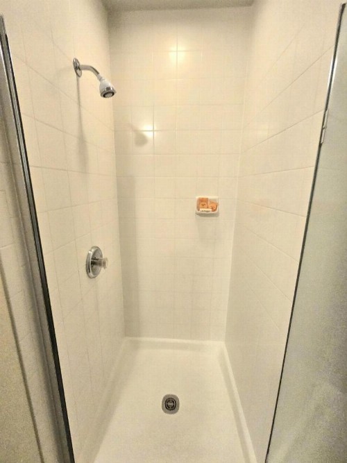 Breeze Inn Motel - image 18