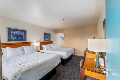 Breeze Inn Motel - image 41